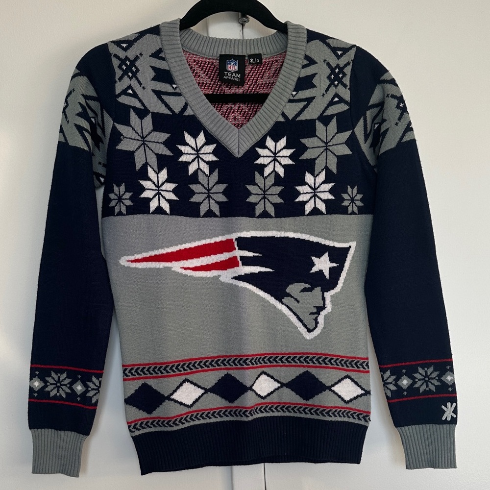 Patriots NFL Women's V-Neck Sweater
